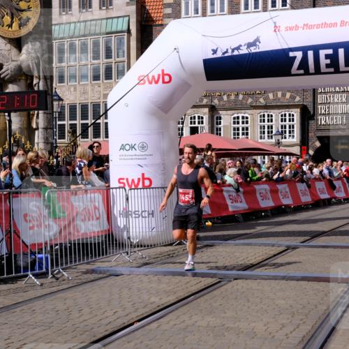 13.09.2026 - 21. swb-Marathon Bremen Tim E. http://msf.ph/oto/10357161 13.09.2026 12:51:58 Ziel 482, 943, 1126 meine-sportfotos.de