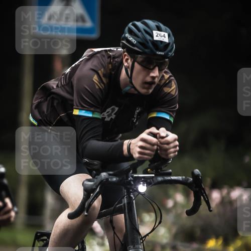 13.09.2026 - Stadtparktriathlon H.Heesch http://msf.ph/oto/10357164 13.09.2026 09:51:43 Radfahren 213, 247, 262, 264, 287, 296, 313 meine-sportfotos.de