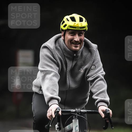 13.09.2026 - Stadtparktriathlon H.Heesch http://msf.ph/oto/10357228 13.09.2026 09:51:48 Radfahren 213, 247, 258, 264, 287, 296, 300, 333 meine-sportfotos.de