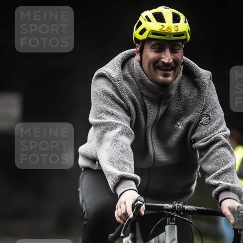 13.09.2026 - Stadtparktriathlon H.Heesch http://msf.ph/oto/10357232 13.09.2026 09:51:48 Radfahren 213, 247, 258, 264, 287, 296, 300, 333 meine-sportfotos.de