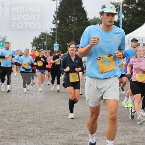 13.09.2026 - Kiel Lauf Andreas Tolksdorf http://msf.ph/oto/10357240 13.09.2026 09:59:39 Kiellinie 2662, 2746, 9107, 38, 1634, 5841 meine-sportfotos.de