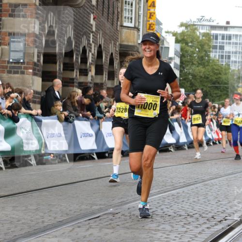 13.09.2026 - 21. swb-Marathon Bremen Strokosch-Dieckow http://msf.ph/oto/10357242 13.09.2026 10:57:06 Ziel 10372, 10486, 10540, 10610, 10721, 10771, 10824, 10888, 10936, 11064, 11079, 11349, 11474, 11601, 11872, 12284, 12434, 10166, 10578, 10687, 10700, 10969, 11236, 11292, 11484, 11667, 12263, 12382, 12383, 12400, 12411 meine-sportfotos.de