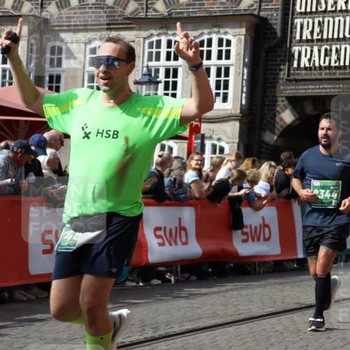 13.09.2026 - 21. swb-Marathon Bremen Strokosch-Dieckow http://msf.ph/oto/10357253 13.09.2026 13:33:49 Ziel 831, 930, 1124, 2960, 2980, 3562, 4052, 4219, 4243, 4492, 4536, 4543, 4565, 5040, 5560, 5660, 5726, 5861, 5862, 5914, 6256, 6421, 6538, 6597, 6614, 6777, 6844, 6882, 6915, 6997, 7145, 7421, 7523, 7633, 7789, 7863, 8093, 8177, 8501, 8599, 8602, 8691, 9206, 9508, 9616, 9856, 9883, 10114, 13078, 13084, 1656, 2727, 3389, 3522, 3790, 4613, 5341, 5513, 5563, 5587, 6151, 6509, 6623, 7047, 7303, 7354, 7431, 8025, 8512, 8641, 8910 meine-sportfotos.de