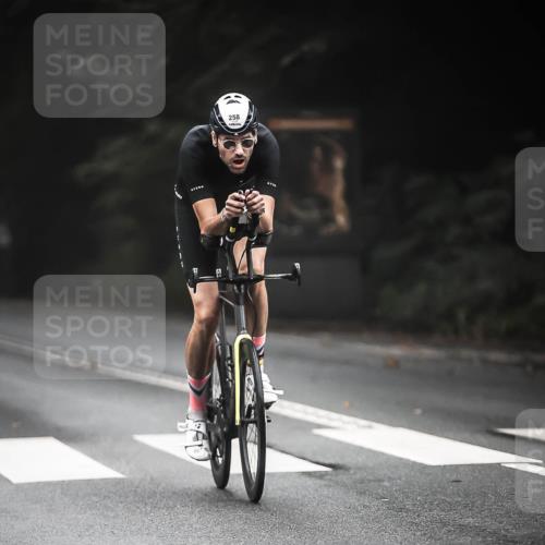 13.09.2026 - Stadtparktriathlon H.Heesch http://msf.ph/oto/10357279 13.09.2026 09:51:52 Radfahren 220, 247, 258, 300, 333, 336 meine-sportfotos.de