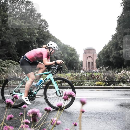 13.09.2026 - Stadtparktriathlon H.Heesch http://msf.ph/oto/10357281 13.09.2026 13:10:39 Radfahren 1193, 1363, 1389 meine-sportfotos.de