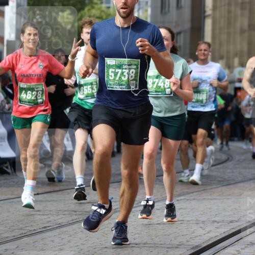 13.09.2026 - 21. swb-Marathon Bremen Strokosch-Dieckow http://msf.ph/oto/10357284 13.09.2026 13:37:22 Ziel 950, 1285, 1641, 1849, 1854, 1991, 2241, 2275, 2531, 2930, 3122, 3732, 3787, 3894, 3909, 4261, 4410, 4448, 4932, 4947, 5236, 5355, 5547, 5577, 6046, 6056, 6269, 6408, 6431, 6629, 6961, 7006, 7046, 7398, 7445, 7937, 8034, 8268, 8443, 8458, 8839, 9140, 9310, 9317, 9331, 9415, 9589, 9840, 13077, 270, 391, 448, 3323, 3804, 4155, 4300, 4433, 4628, 5738, 6804, 6911, 7003, 7074, 8380, 8439, 8553, 8674, 8748, 9441, 10062, 10106 meine-sportfotos.de