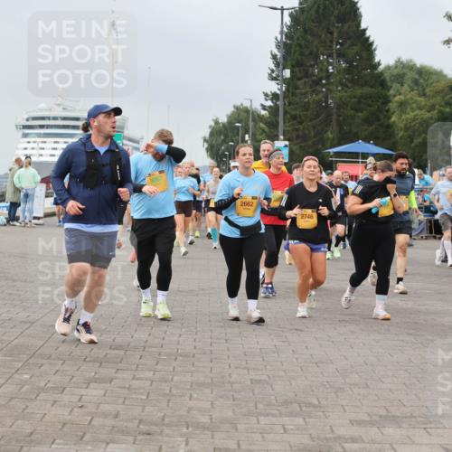 13.09.2026 - Kiel Lauf Andreas Tolksdorf http://msf.ph/oto/10357298 13.09.2026 09:59:40 Kiellinie 9067, 2662, 2746, 121 meine-sportfotos.de