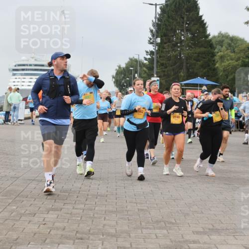 13.09.2026 - Kiel Lauf Andreas Tolksdorf http://msf.ph/oto/10357301 13.09.2026 09:59:40 Kiellinie 9067, 2662, 2746, 076 meine-sportfotos.de