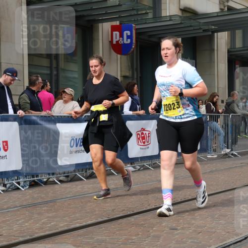 13.09.2026 - 21. swb-Marathon Bremen Strokosch-Dieckow http://msf.ph/oto/10357302 13.09.2026 11:17:43 Ziel 10137, 10459, 10513, 10713, 11367, 11482, 11808, 11829, 11943, 12023, 12321, 12373, 10472, 10756, 10979, 11709, 11932, 12226, 12292, 12334 meine-sportfotos.de