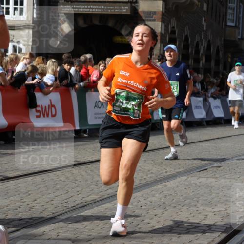 13.09.2026 - 21. swb-Marathon Bremen Strokosch-Dieckow http://msf.ph/oto/10357326 13.09.2026 13:33:50 Ziel 930, 1124, 2960, 2980, 3201, 3562, 4052, 4219, 4243, 4492, 4536, 4543, 4565, 5560, 5660, 5726, 5861, 5862, 5914, 6256, 6421, 6538, 6597, 6777, 6844, 6882, 6915, 6997, 7145, 7421, 7523, 7633, 7652, 7789, 7863, 8093, 8177, 8501, 8599, 8602, 8691, 9206, 9508, 9616, 9856, 9883, 10114, 13078, 13084, 1656, 2727, 3389, 3522, 3790, 4613, 5341, 5563, 5587, 6151, 6509, 6623, 7047, 7303, 7354, 7431, 8025, 8512, 8641, 8910 meine-sportfotos.de