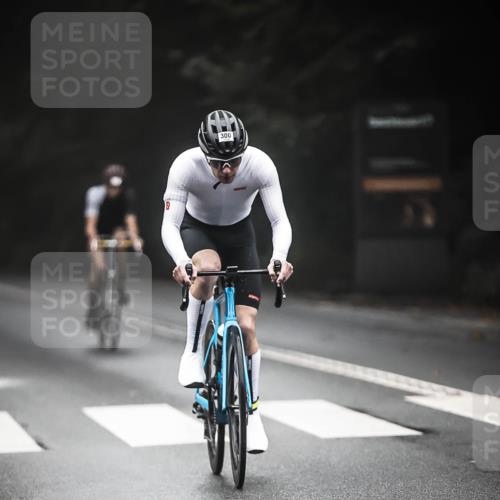 13.09.2026 - Stadtparktriathlon H.Heesch http://msf.ph/oto/10357328 13.09.2026 09:51:55 Radfahren 220, 258, 300, 311, 333, 336 meine-sportfotos.de