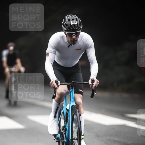 13.09.2026 - Stadtparktriathlon H.Heesch http://msf.ph/oto/10357348 13.09.2026 09:51:55 Radfahren 220, 258, 300, 311, 333, 336 meine-sportfotos.de