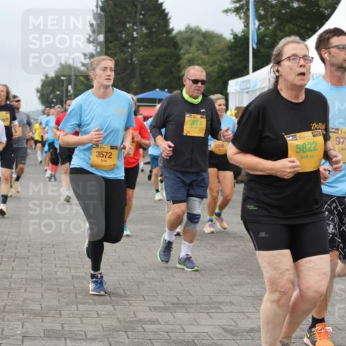 13.09.2026 - Kiel Lauf Andreas Tolksdorf http://msf.ph/oto/10357375 13.09.2026 09:59:57 Kiellinie 1252, 39, 3572, 2074, 5348, 4, 38, 5822, 9727, 1, 39, 127 meine-sportfotos.de