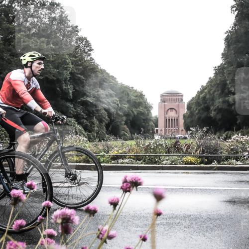 13.09.2026 - Stadtparktriathlon H.Heesch http://msf.ph/oto/10357386 13.09.2026 13:11:16 Radfahren 1253, 1384, 1404 meine-sportfotos.de