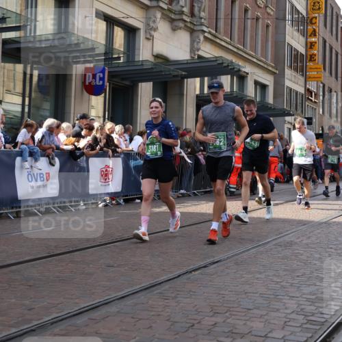 13.09.2026 - 21. swb-Marathon Bremen Strokosch-Dieckow http://msf.ph/oto/10357389 13.09.2026 13:34:31 Ziel 489, 1210, 1395, 1967, 2413, 2430, 2525, 2561, 2755, 2831, 3052, 3058, 3181, 3217, 3353, 3380, 3388, 3765, 3768, 3842, 4537, 5378, 5415, 5684, 5694, 5760, 6085, 6128, 6168, 6244, 6627, 6655, 6756, 7443, 7462, 7833, 8155, 8182, 8453, 8493, 8515, 8552, 8623, 8683, 9038, 9788, 9820, 13017, 13018, 13180, 682, 784, 809, 911, 1307, 1871, 2215, 2464, 3029, 3068, 3214, 3318, 3409, 3632, 3636, 3890, 4112, 4537, 4616, 5147, 5265, 5488, 5489, 5566, 5768, 5852 meine-sportfotos.de
