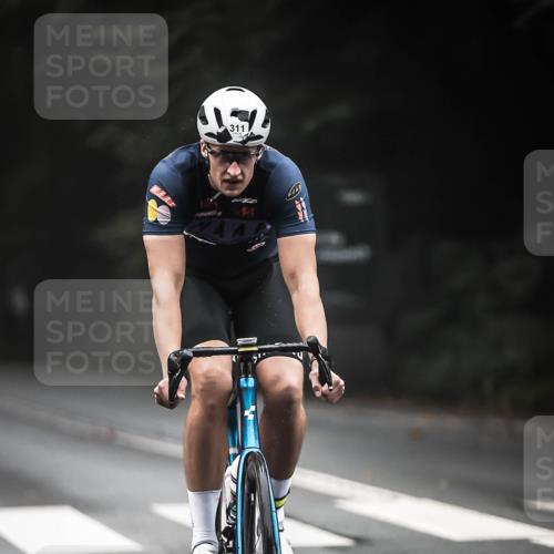13.09.2026 - Stadtparktriathlon H.Heesch http://msf.ph/oto/10357420 13.09.2026 09:52:01 Radfahren 220, 311, 336 meine-sportfotos.de