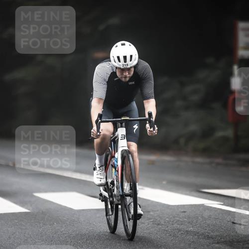 13.09.2026 - Stadtparktriathlon H.Heesch http://msf.ph/oto/10357452 13.09.2026 09:52:20 Radfahren 219, 304, 324 meine-sportfotos.de