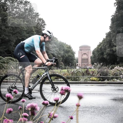 13.09.2026 - Stadtparktriathlon H.Heesch http://msf.ph/oto/10357473 13.09.2026 13:11:51 Radfahren 1196, 1336, 1338, 1378, 1392 meine-sportfotos.de