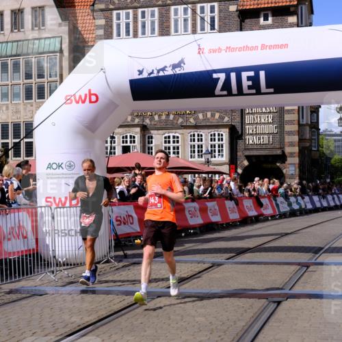 13.09.2026 - 21. swb-Marathon Bremen Tim E. http://msf.ph/oto/10357503 13.09.2026 12:52:39 Ziel 525, 959, 1357, 1507 meine-sportfotos.de