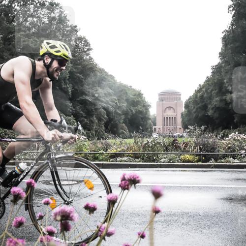 13.09.2026 - Stadtparktriathlon H.Heesch http://msf.ph/oto/10357533 13.09.2026 13:12:11 Radfahren 1374, 1431 meine-sportfotos.de
