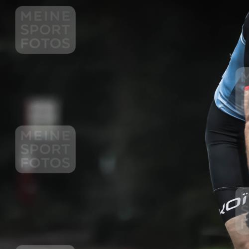 13.09.2026 - Stadtparktriathlon H.Heesch http://msf.ph/oto/10357559 13.09.2026 09:52:25 Radfahren 219, 304, 324 meine-sportfotos.de