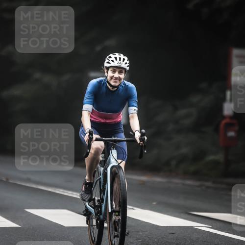 13.09.2026 - Stadtparktriathlon H.Heesch http://msf.ph/oto/10357601 13.09.2026 09:52:36 Radfahren 241, 331, 332, 341 meine-sportfotos.de