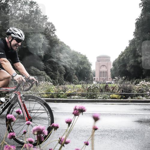 13.09.2026 - Stadtparktriathlon H.Heesch http://msf.ph/oto/10357605 13.09.2026 13:12:41 Radfahren 1218, 1268 meine-sportfotos.de