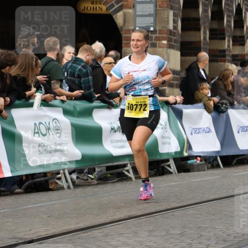 13.09.2026 - 21. swb-Marathon Bremen Strokosch-Dieckow http://msf.ph/oto/10357615 13.09.2026 10:57:14 Ziel 10157, 10408, 10486, 10610, 10771, 10888, 11000, 11079, 11328, 11872, 11946, 12032, 12284, 12434, 10226, 10300, 10394, 10517, 10518, 10687, 11365, 11498, 11609, 11734, 12037, 12111, 12263, 12372, 12400, 12411 meine-sportfotos.de