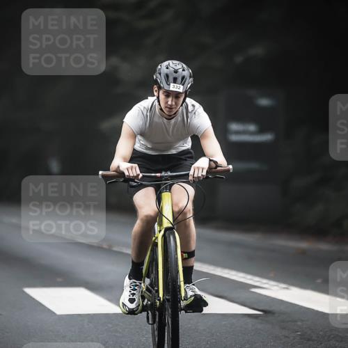 13.09.2026 - Stadtparktriathlon H.Heesch http://msf.ph/oto/10357651 13.09.2026 09:52:41 Radfahren 241, 255, 331, 332 meine-sportfotos.de