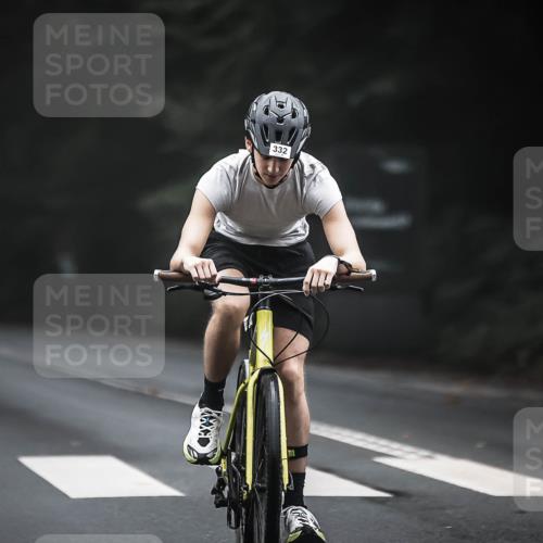 13.09.2026 - Stadtparktriathlon H.Heesch http://msf.ph/oto/10357655 13.09.2026 09:52:42 Radfahren 241, 255, 308, 331, 332 meine-sportfotos.de