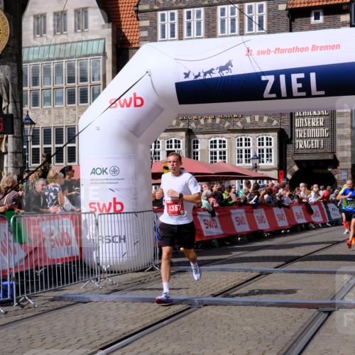 13.09.2026 - 21. swb-Marathon Bremen Tim E. http://msf.ph/oto/10357676 13.09.2026 12:53:05 Ziel 417, 553, 2100, 7244, 8729 meine-sportfotos.de