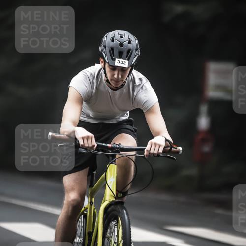 13.09.2026 - Stadtparktriathlon H.Heesch http://msf.ph/oto/10357681 13.09.2026 09:52:42 Radfahren 241, 255, 308, 331, 332 meine-sportfotos.de