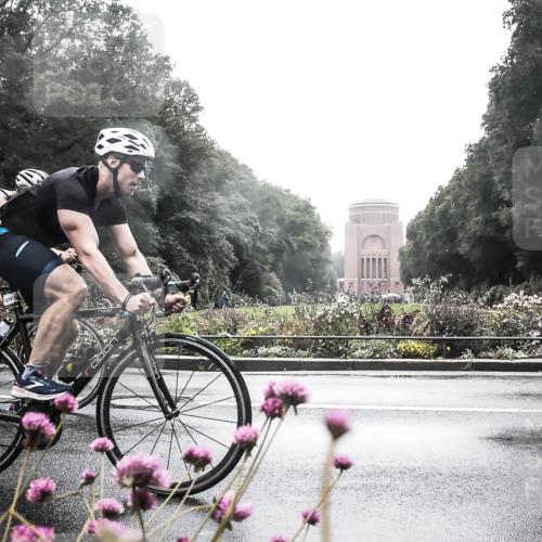 13.09.2026 - Stadtparktriathlon H.Heesch http://msf.ph/oto/10357722 13.09.2026 13:13:26 Radfahren 1276, 1322 meine-sportfotos.de