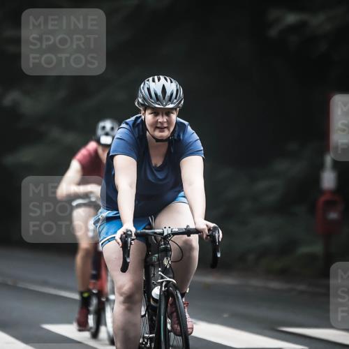 13.09.2026 - Stadtparktriathlon H.Heesch http://msf.ph/oto/10357737 13.09.2026 09:52:50 Radfahren 228, 255, 256, 308, 323 meine-sportfotos.de