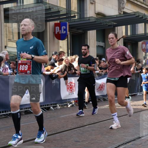 13.09.2026 - 21. swb-Marathon Bremen Strokosch-Dieckow http://msf.ph/oto/10357744 13.09.2026 13:34:39 Ziel 489, 1210, 2413, 2430, 2492, 2525, 2561, 2755, 3063, 3181, 3217, 3353, 3380, 3768, 3842, 4487, 5125, 5415, 5647, 5684, 6085, 6128, 6391, 6403, 6627, 6655, 6756, 7123, 7405, 7443, 7462, 7750, 8155, 8515, 8623, 8683, 9017, 9038, 9216, 9820, 13017, 13018, 13051, 13060, 13180, 682, 784, 809, 911, 1307, 1395, 1871, 1967, 2215, 2831, 3029, 3052, 3058, 3068, 3214, 3318, 3388, 3409, 3636, 3765, 3890, 4112, 4537, 4616, 5147, 5378, 5488, 5566, 5694, 5760, 5852 meine-sportfotos.de