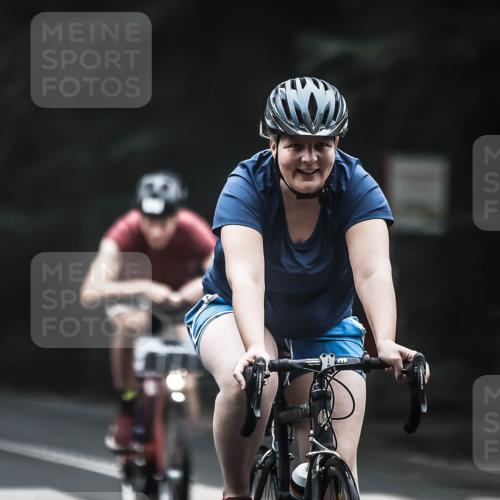 13.09.2026 - Stadtparktriathlon H.Heesch http://msf.ph/oto/10357751 13.09.2026 09:52:50 Radfahren 228, 255, 256, 308, 323 meine-sportfotos.de