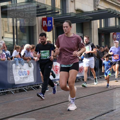 13.09.2026 - 21. swb-Marathon Bremen Strokosch-Dieckow http://msf.ph/oto/10357758 13.09.2026 13:34:39 Ziel 489, 1210, 2413, 2430, 2492, 2525, 2561, 2755, 3063, 3181, 3217, 3353, 3380, 3768, 3842, 4487, 5125, 5415, 5647, 5684, 6085, 6128, 6391, 6403, 6627, 6655, 6756, 7123, 7405, 7443, 7462, 7750, 8155, 8515, 8623, 8683, 9017, 9038, 9216, 9820, 13017, 13018, 13051, 13060, 13180, 682, 784, 809, 911, 1307, 1395, 1871, 1967, 2215, 2831, 3029, 3052, 3058, 3068, 3214, 3318, 3388, 3409, 3636, 3765, 3890, 4112, 4537, 4616, 5147, 5378, 5488, 5566, 5694, 5760, 5852 meine-sportfotos.de
