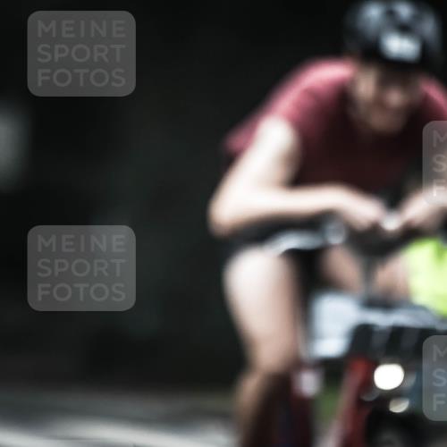 13.09.2026 - Stadtparktriathlon H.Heesch http://msf.ph/oto/10357776 13.09.2026 09:52:51 Radfahren 228, 255, 256, 308, 323 meine-sportfotos.de