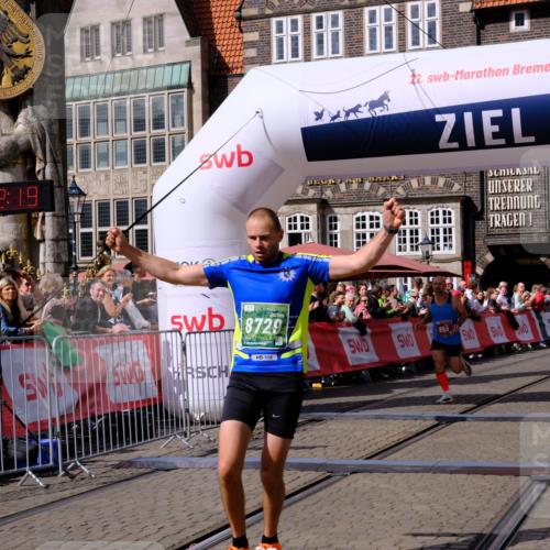 13.09.2026 - 21. swb-Marathon Bremen Tim E. http://msf.ph/oto/10357793 13.09.2026 12:53:07 Ziel 417, 553, 2100, 7244, 8077, 8729, 9522 meine-sportfotos.de