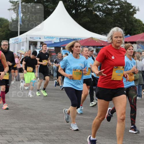 13.09.2026 - Kiel Lauf Andreas Tolksdorf http://msf.ph/oto/10357795 13.09.2026 10:00:14 Kiellinie 14, 38, 12603, 38, 12256, 7766, 1582 meine-sportfotos.de