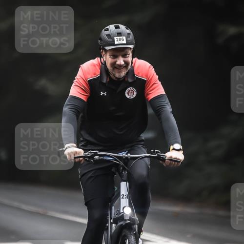 13.09.2026 - Stadtparktriathlon H.Heesch http://msf.ph/oto/10357815 13.09.2026 09:53:07 Radfahren 233, 244, 286, 326 meine-sportfotos.de