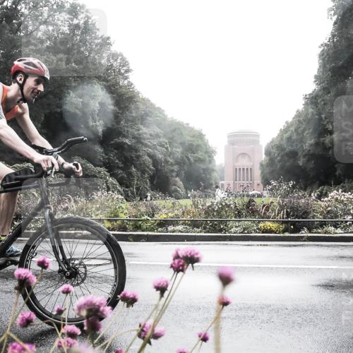 13.09.2026 - Stadtparktriathlon H.Heesch http://msf.ph/oto/10357838 13.09.2026 13:14:04 Radfahren 1198, 1265, 1289, 1461 meine-sportfotos.de