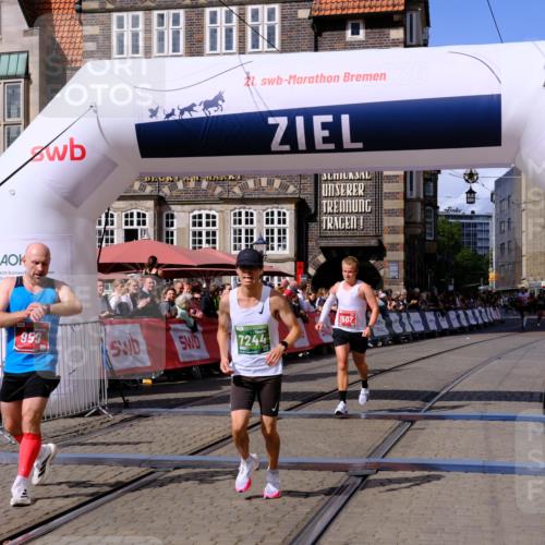 13.09.2026 - 21. swb-Marathon Bremen Tim E. http://msf.ph/oto/10357869 13.09.2026 12:53:10 Ziel 417, 553, 2100, 7244, 8077, 8729, 9522 meine-sportfotos.de