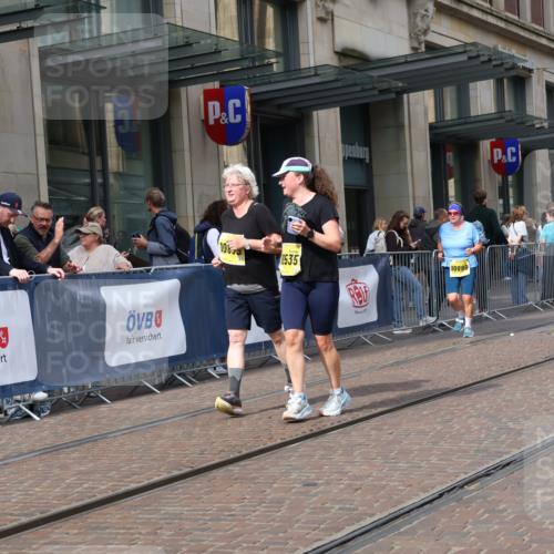 13.09.2026 - 21. swb-Marathon Bremen Strokosch-Dieckow http://msf.ph/oto/10357872 13.09.2026 11:18:10 Ziel 10176, 10192, 10194, 10535, 10600, 10651, 10895, 10899, 10997, 12371, 12561, 10137, 10191, 10192, 10459, 10513, 10713, 11482, 11808, 11829, 11943, 12023, 12177, 12178, 12321, 12373 meine-sportfotos.de