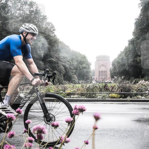 13.09.2026 - Stadtparktriathlon H.Heesch http://msf.ph/oto/10357877 13.09.2026 13:14:17 Radfahren 1343, 1344, 1353 meine-sportfotos.de