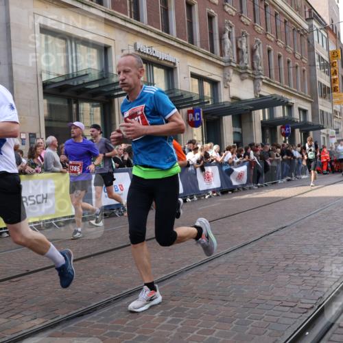 13.09.2026 - 21. swb-Marathon Bremen Strokosch-Dieckow http://msf.ph/oto/10357911 13.09.2026 13:34:43 Ziel 489, 536, 1210, 2366, 2413, 2430, 2492, 2525, 2561, 2755, 3063, 3181, 3217, 3353, 3768, 4487, 5125, 5415, 5647, 5684, 6085, 6391, 6403, 6627, 6655, 6750, 6756, 7123, 7405, 7443, 7462, 7657, 7750, 7998, 8155, 8328, 8515, 8623, 9017, 9038, 9216, 9820, 13017, 13018, 13051, 13060, 13180, 682, 784, 809, 1307, 1395, 1871, 1967, 2215, 2525, 2831, 3029, 3052, 3058, 3318, 3353, 3380, 3388, 3409, 3765, 3842, 3890, 4537, 4616, 5378, 5488, 5566, 5694, 5760, 5852 meine-sportfotos.de