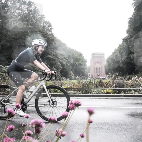 13.09.2026 - Stadtparktriathlon H.Heesch http://msf.ph/oto/10357913 13.09.2026 13:14:37 Radfahren 1283, 1312, 1341, 1400, 1435, 1464 meine-sportfotos.de