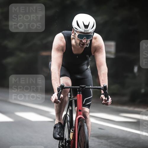 13.09.2026 - Stadtparktriathlon H.Heesch http://msf.ph/oto/10357916 13.09.2026 09:53:17 Radfahren 233, 236, 301, 326 meine-sportfotos.de