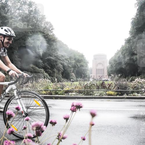 13.09.2026 - Stadtparktriathlon H.Heesch http://msf.ph/oto/10357964 13.09.2026 13:15:04 Radfahren 1211 meine-sportfotos.de