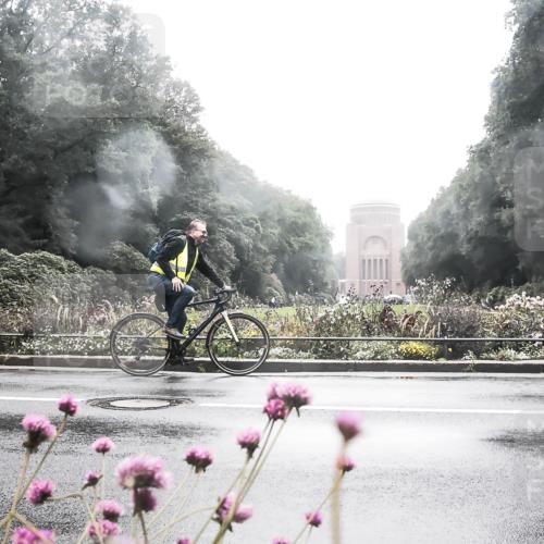 13.09.2026 - Stadtparktriathlon H.Heesch http://msf.ph/oto/10357972 13.09.2026 13:15:09 Radfahren 1210 meine-sportfotos.de
